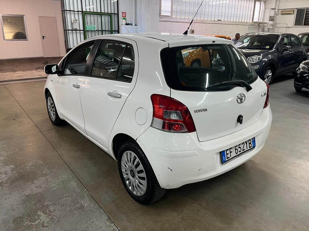 Toyota Yaris 1.3 5 porte