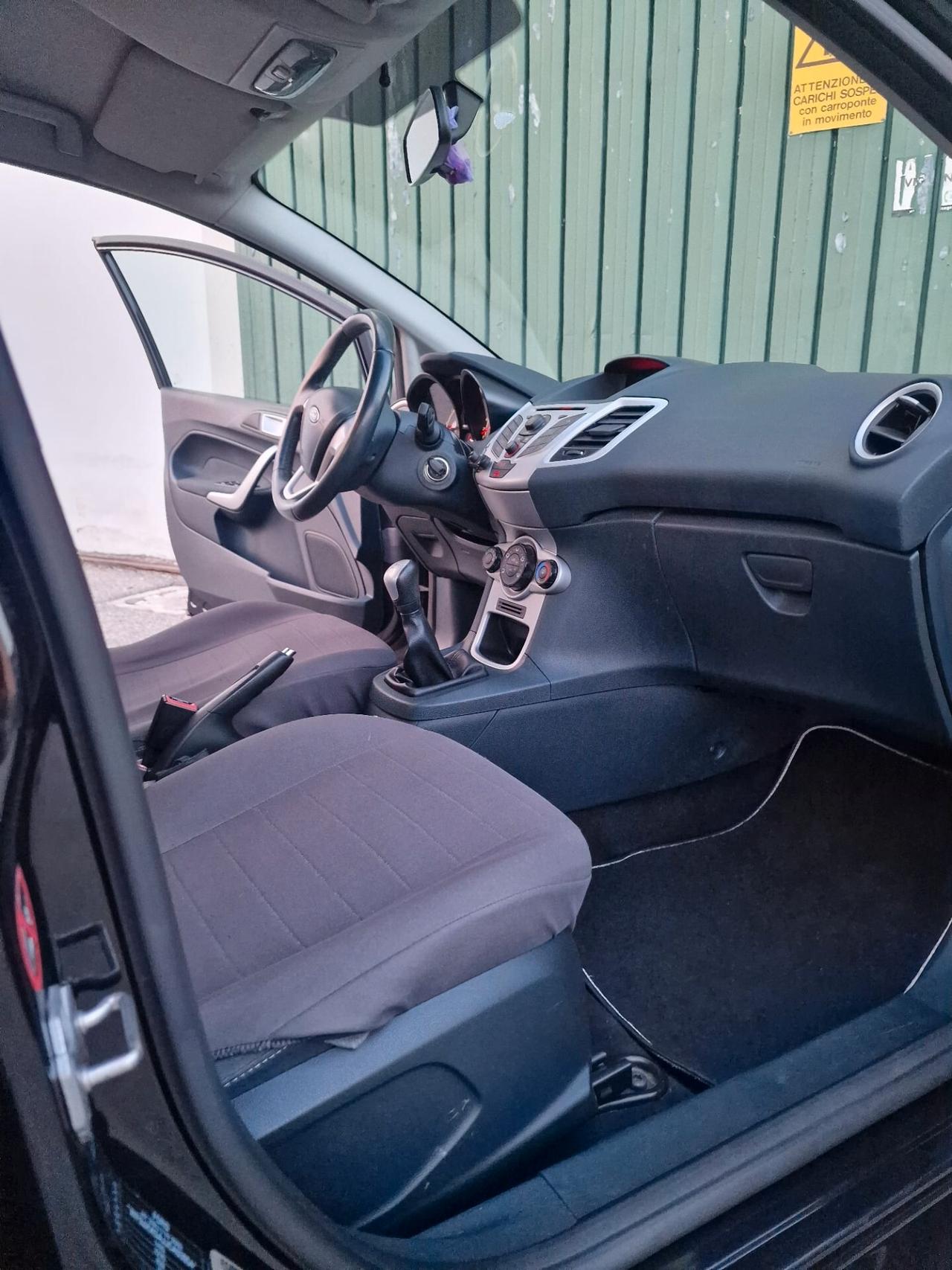 Ford Fiesta 1.4 5 porte Bz.- GPL