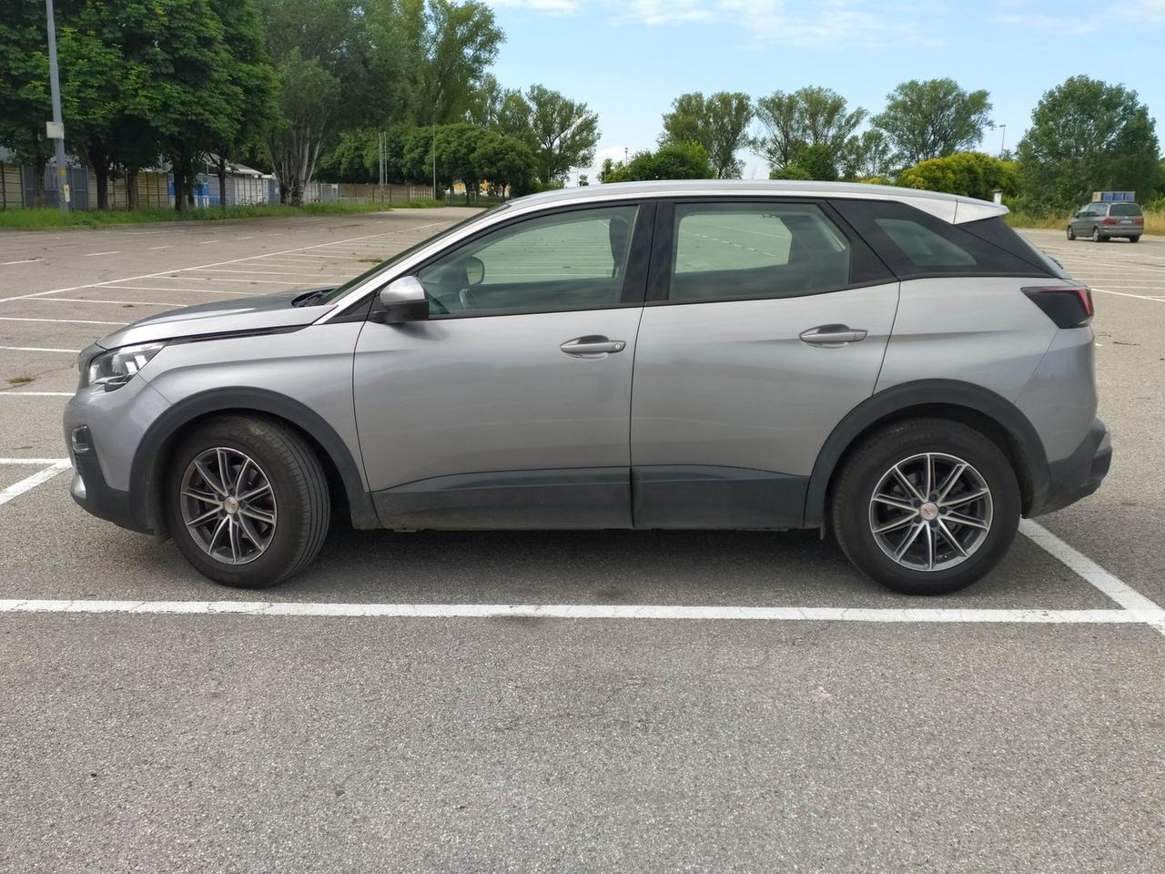 Peugeot 3008 Active 1.5 Blue HDI 130