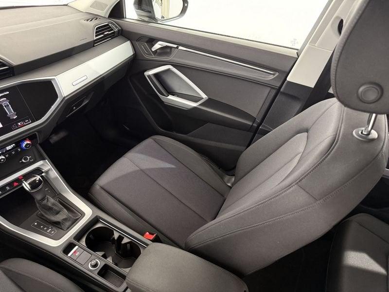 Audi Q3 35 TDI S Tronic Business Advanced ** TETTO PANORAMICO **