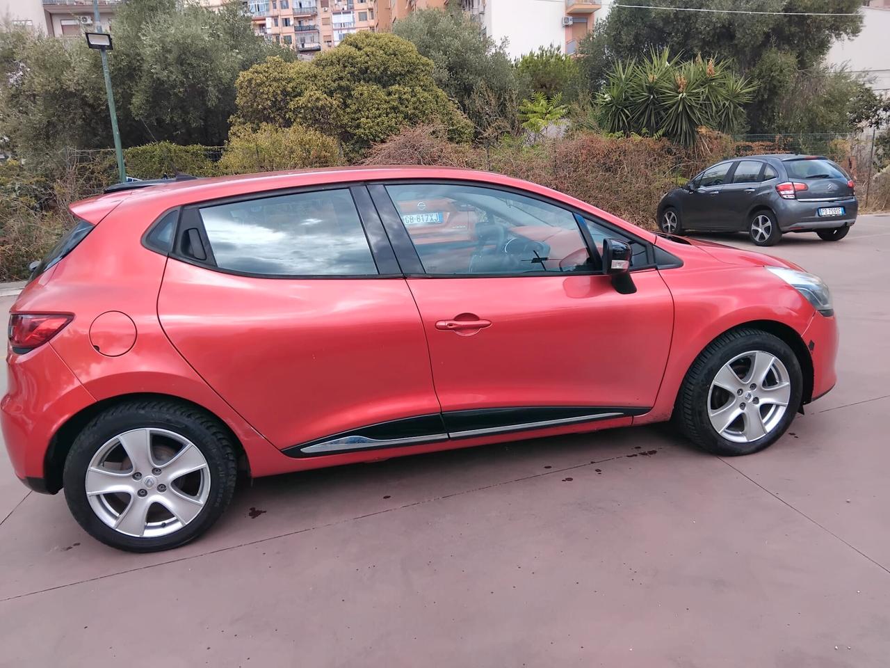RENAULT CLIO 1.5 DCI 90CV GARANZIA 12 MESI