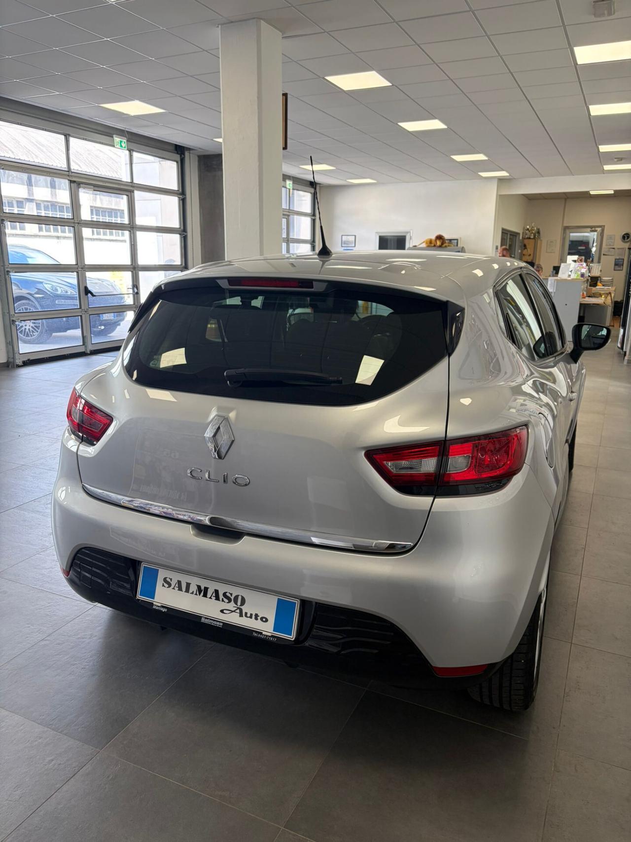 Renault Clio serie 4a 1.2 75 cv 5P Intens 54 kw