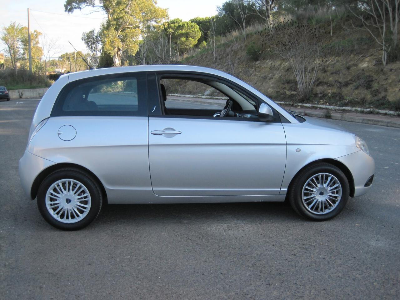 Lancia Ypsilon 1.2 Versus