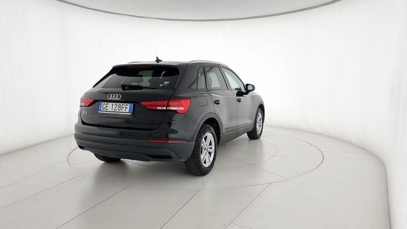 Audi Q3 35 TDI S tronic Business