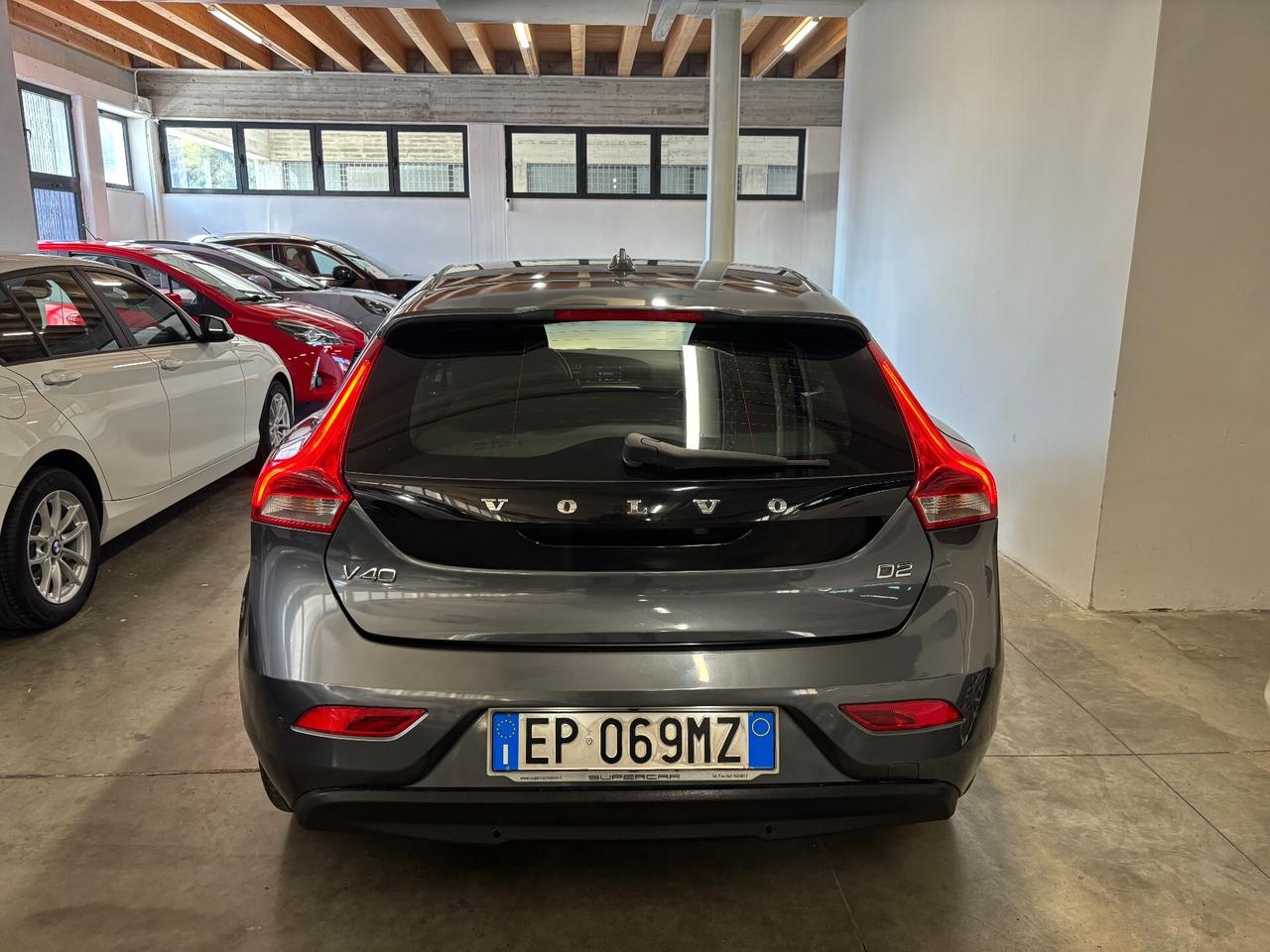 Volvo V40 D2 1.6 Summum | OK NEOPATENTATI |