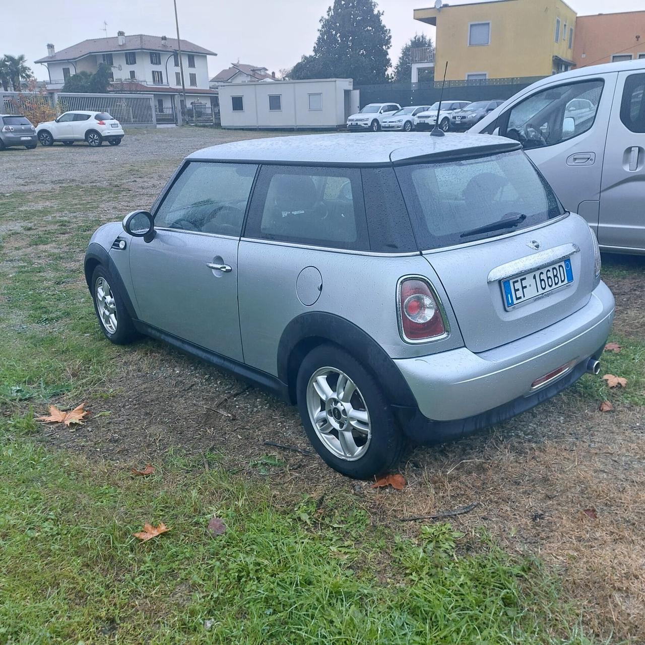Mini 1.6 16V One (72kW)