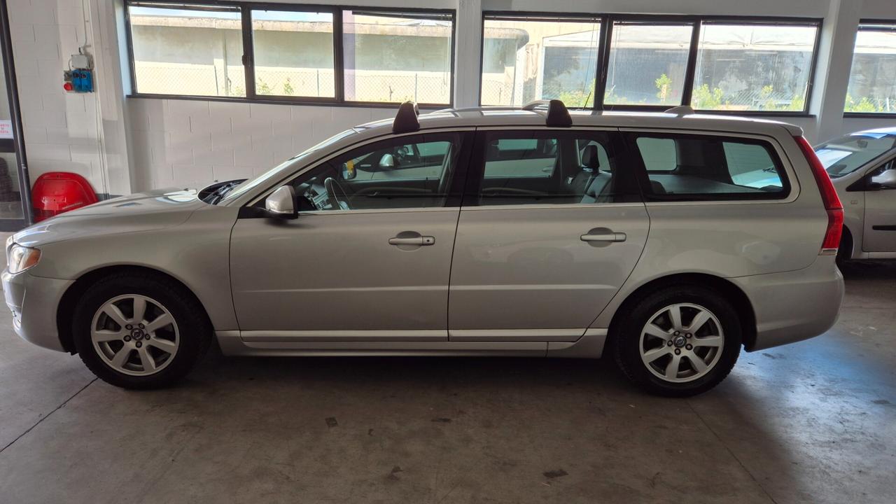 Volvo V70 D3 Geartronic Summum