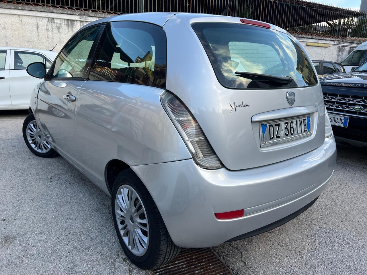 Lancia Ypsilon 1.2 Benzina Per neo patentato