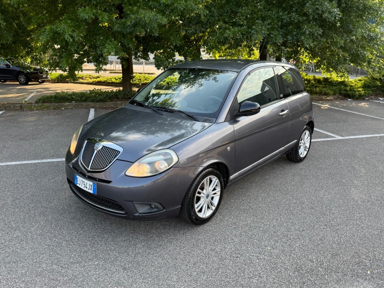 Lancia Ypsilon 1.2 69 CV Unyca
