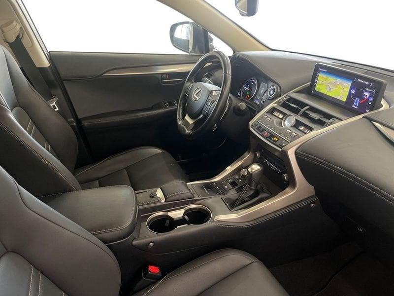 Lexus NX NX 300h 2.5 Sport cvt