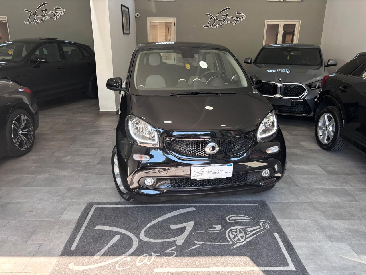 SMART FORFOUR 1.0 TWINAMIC PASSION 71CV LED-CLIMA