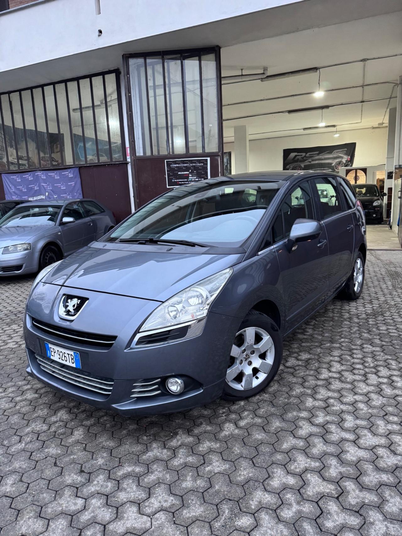 Peugeot 5008 1.6 HDi 112CV Business