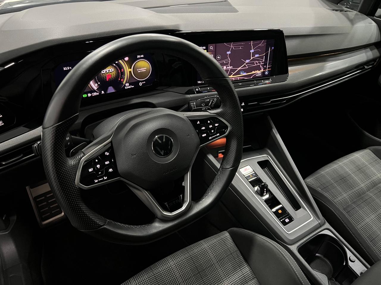 Volkswagen GOLF 8 2.0 TDI DSG GTD 200 cv