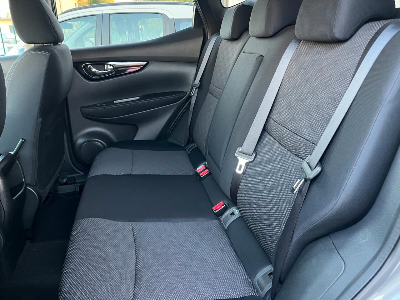 Nissan Qashqai 1.5 dCi 360