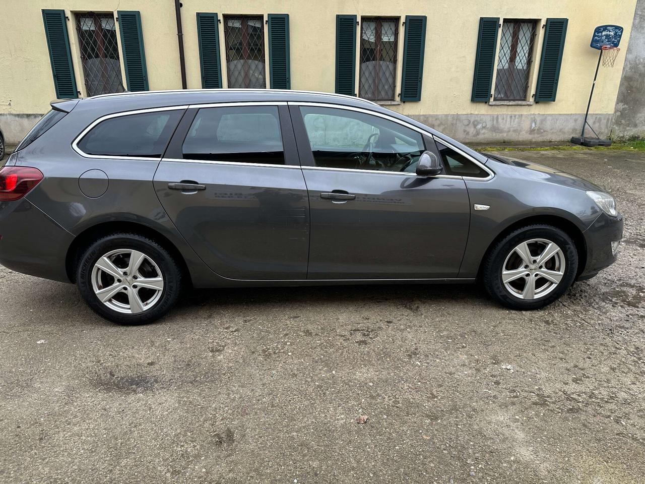 Opel Astra 1.6 115CV Sports Tourer Cosmo