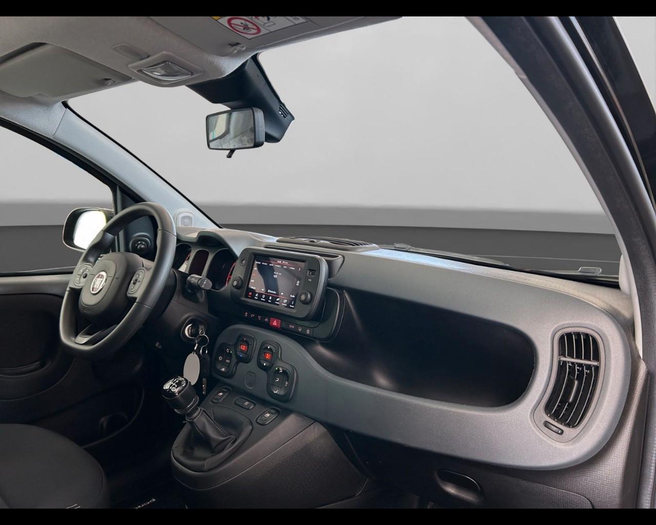 FIAT Panda III 2021 Cross - Panda 1.0 firefly hybrid City Cross s&s 70cv 5p.ti