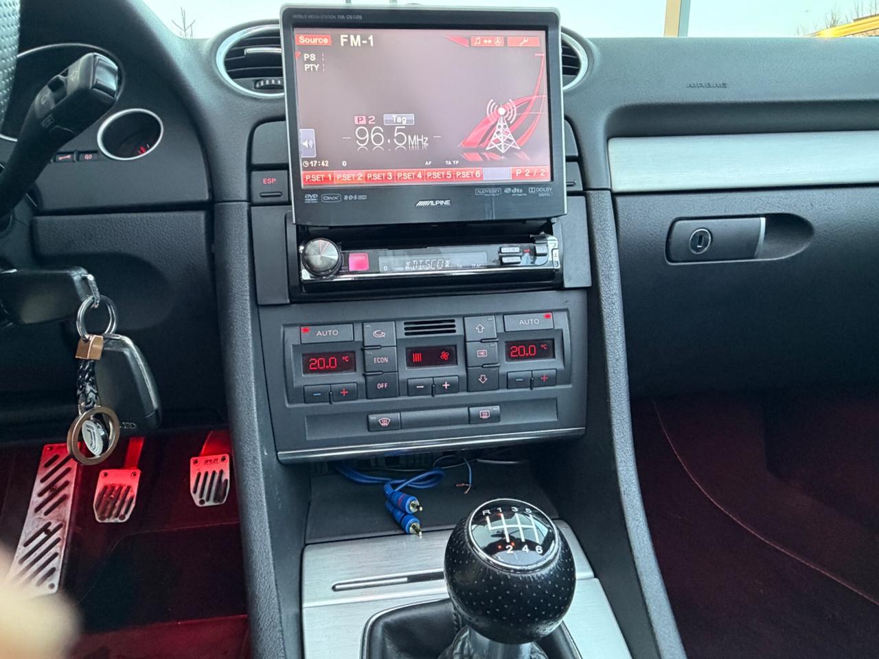 AUDI A4 S-LINE CABRIO 2.0 TDI 6MARCE MANUALE