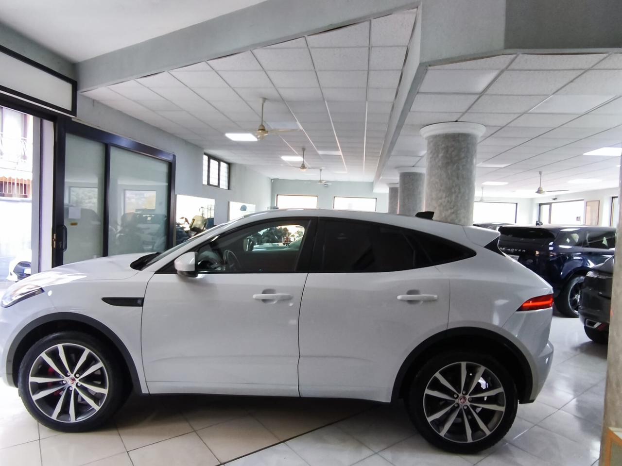 Jaguar E-Pace 2.0D 240 CV AWD aut. R-Dynamic HSE