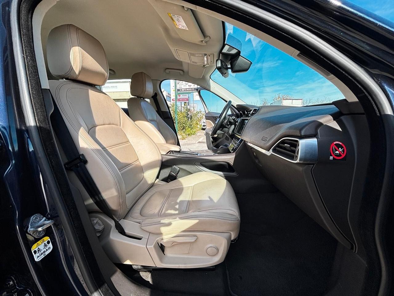 Jaguar F-Pace 2.0 D 180 CV AWD Prestige