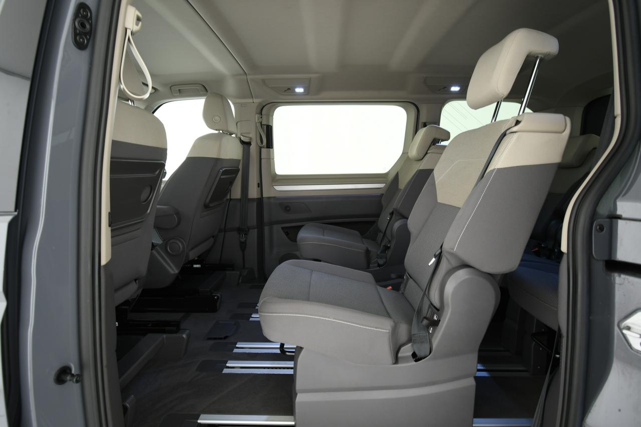 VOLKSWAGEN Multivan 2.0 tdi Space 150cv dsg 7 POSTI+ACC+GANCIO TRAINO+CAMERA- IVA COMPRESA