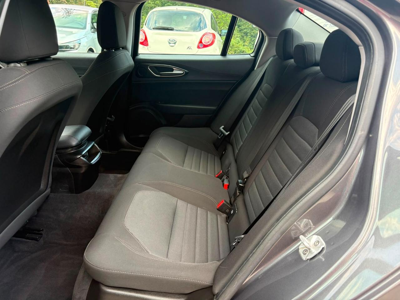 Alfa Romeo Giulia 2.2 Turbodiesel 150 CV Business