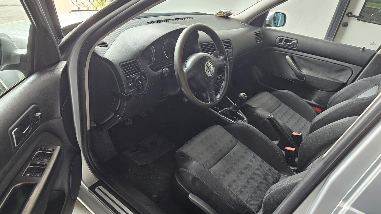 VW Bora 1.6 Highline Unico proprietario