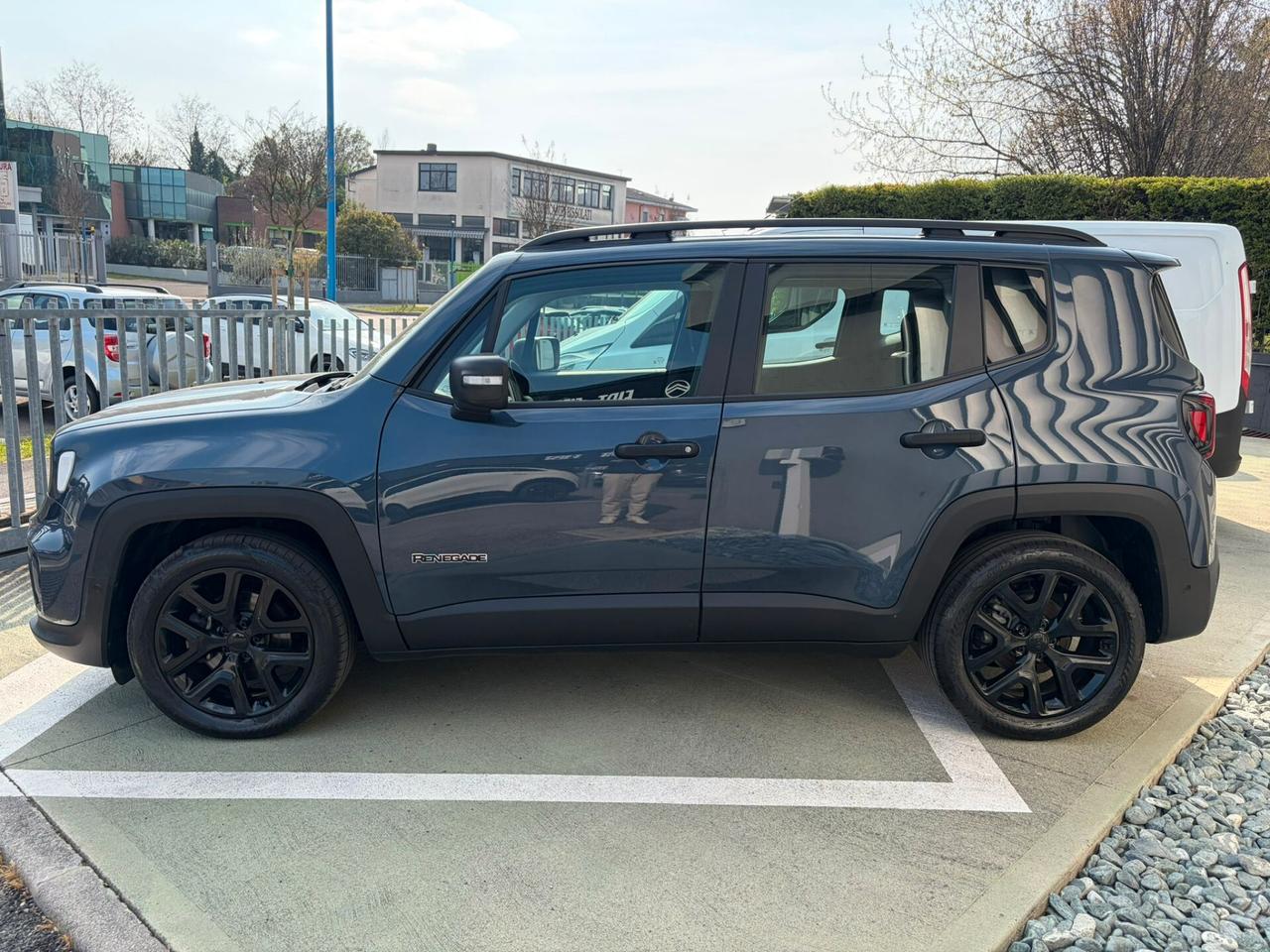 Jeep Renegade 1.5 Turbo T4 MHEV Summit