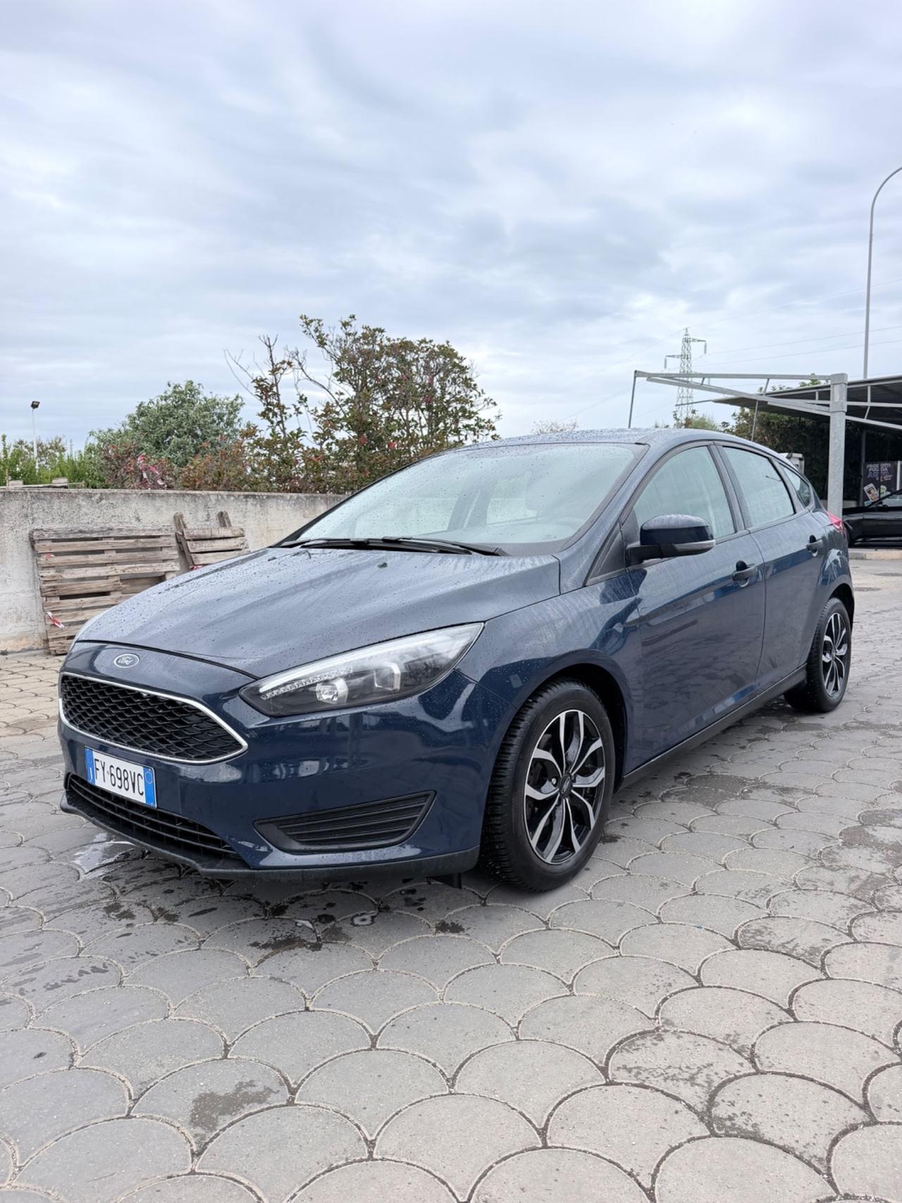 Ford Focus 1.0 EcoBoost 100 CV Start&Stop Business