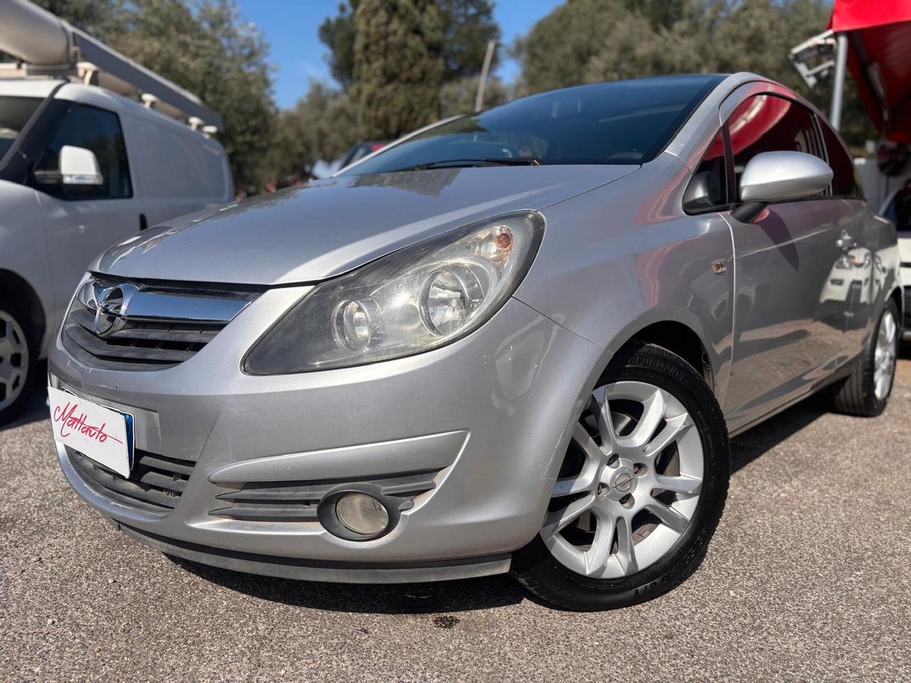 Opel Corsa 1.3 CDTI 3 porte / consumi bassi