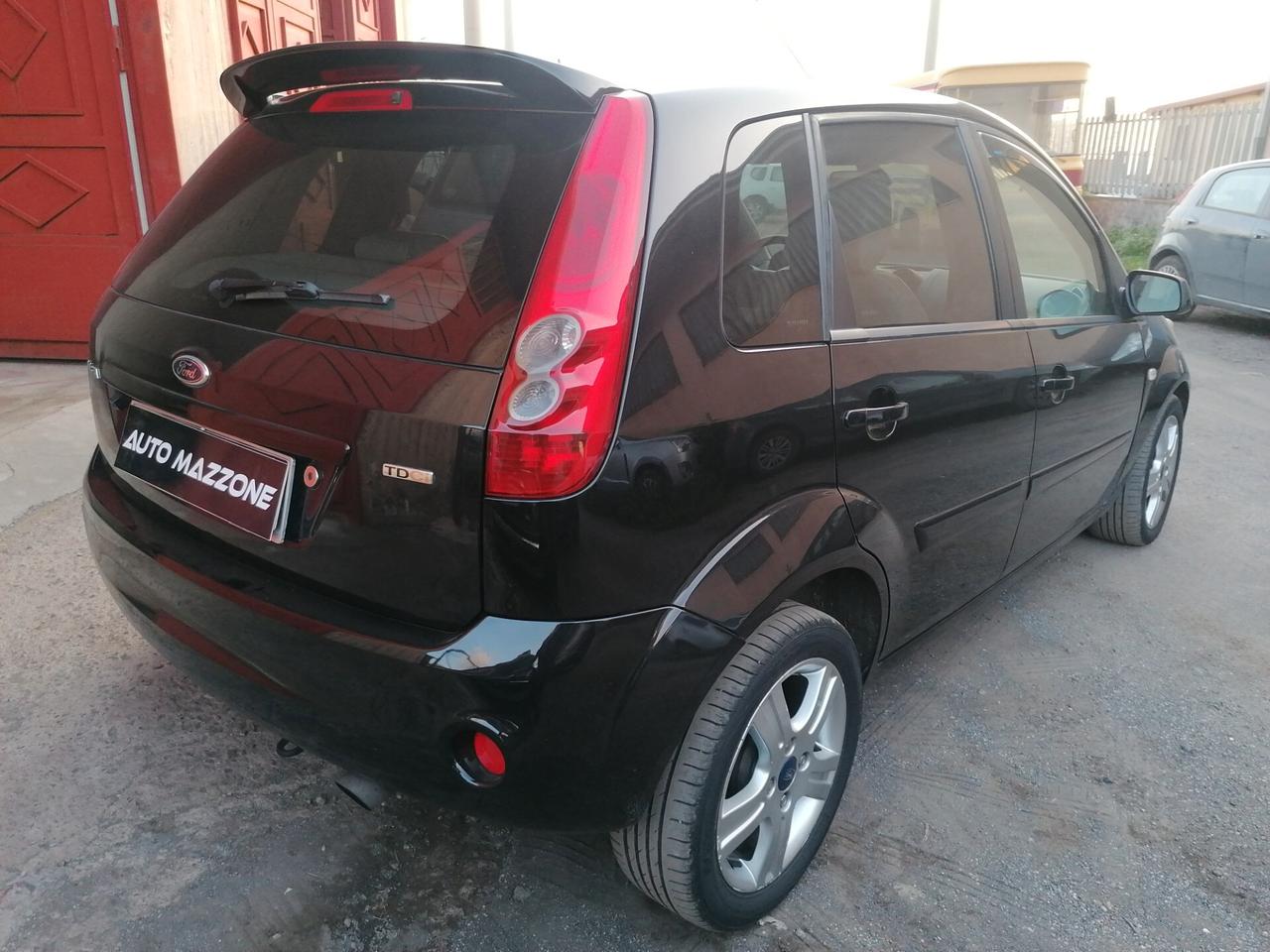 Ford Fiesta 1.4 TDCi 5p. Titanium (unico proprietario)