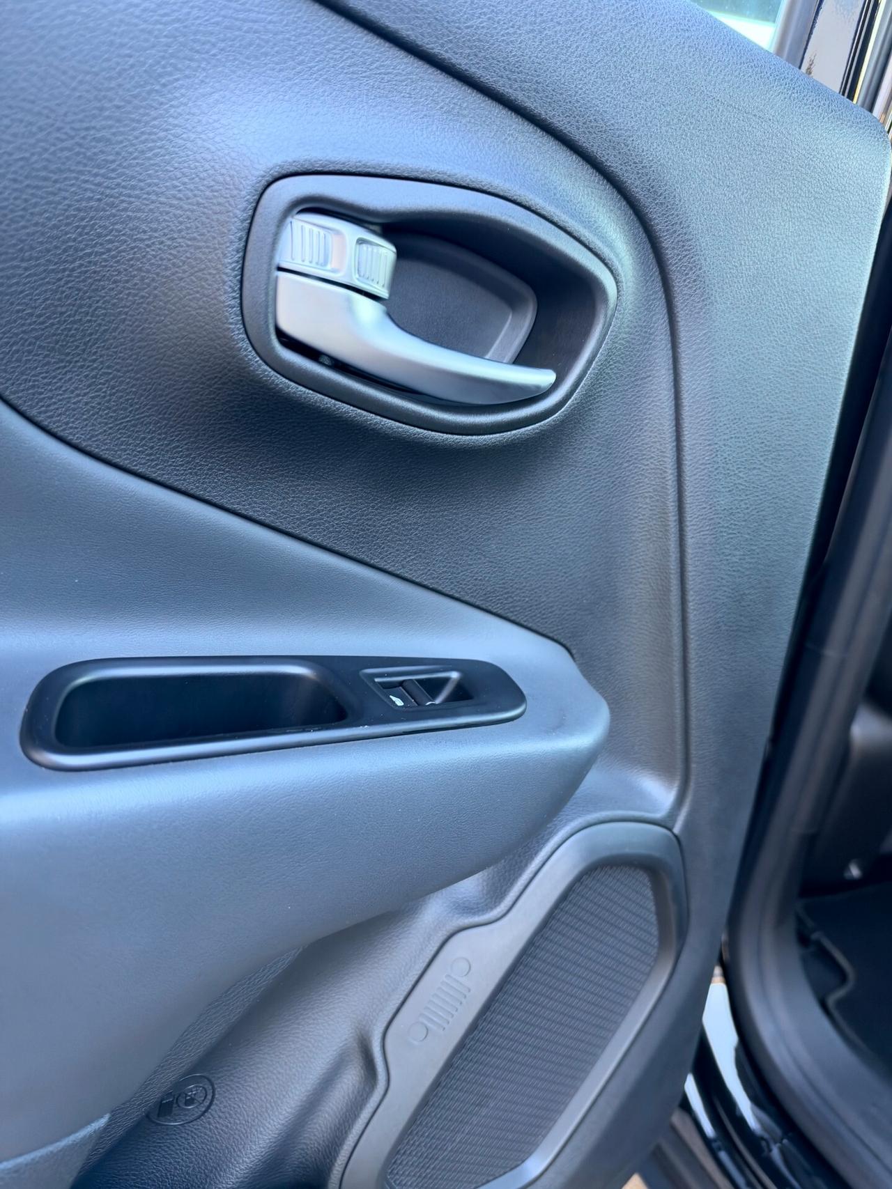 Jeep Renegade 1.6 mjt Limited 2wd 130cv NAVI,APPLE CARPLAY,ANDROID AUTO,SENSORI PARCHEGGIO,BLUETHOOT,KM CERTIFICAT
