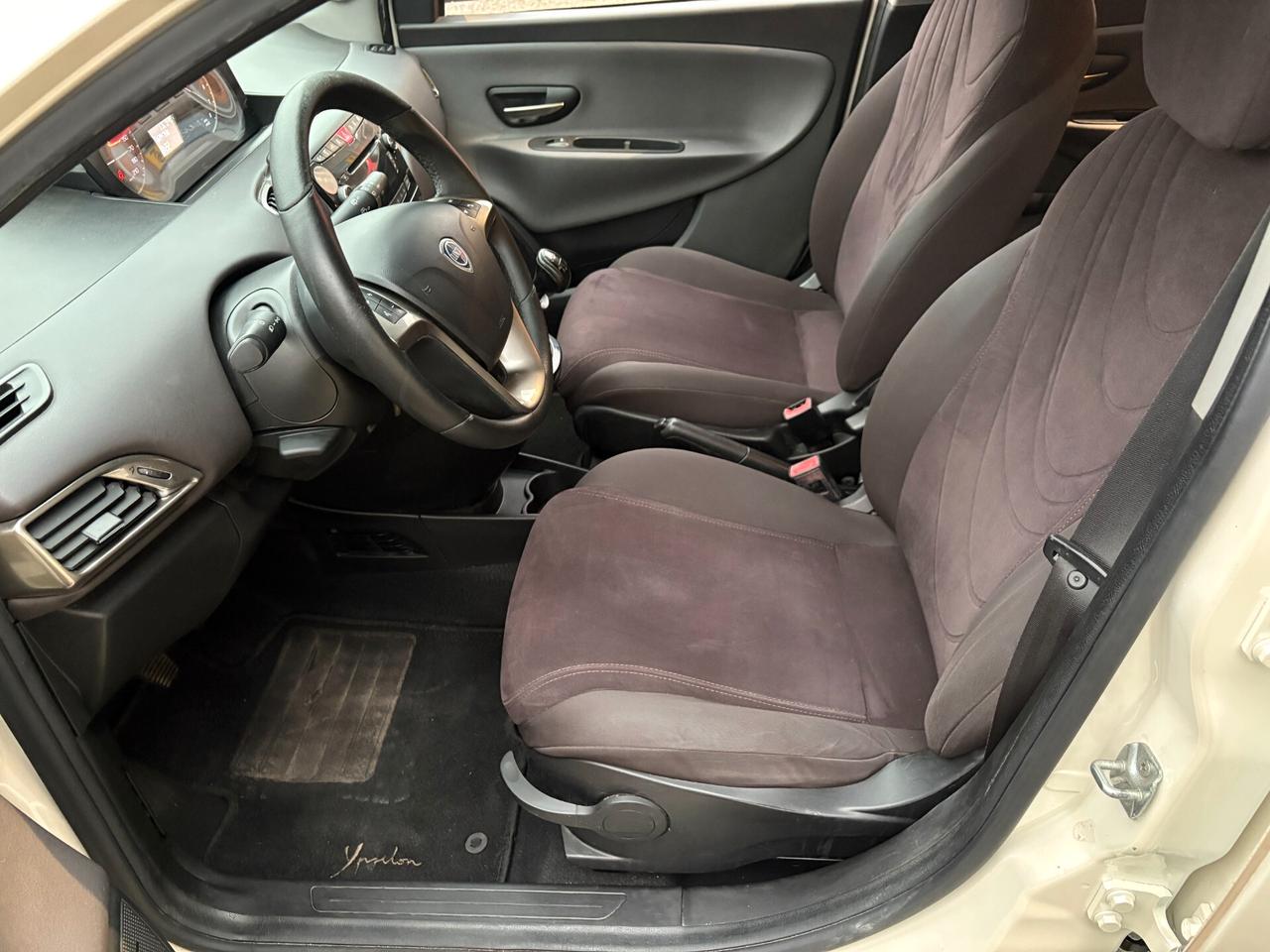 Lancia Ypsilon 0.9 Metano