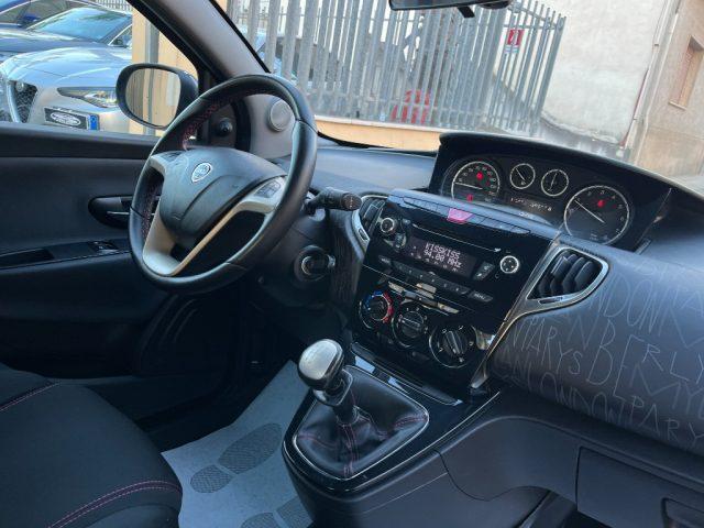 LANCIA Ypsilon 1.2 69CV 5 porte Elefantino