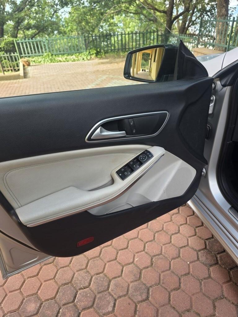 Mercedes-benz CLA 200 d S.W. 4Matic Automatic Premium Dark Night