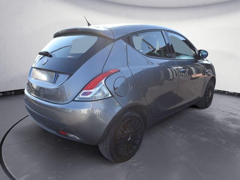 Lancia Ypsilon Ypsilon 1.2 8v Gold ecochic Gpl 69cv