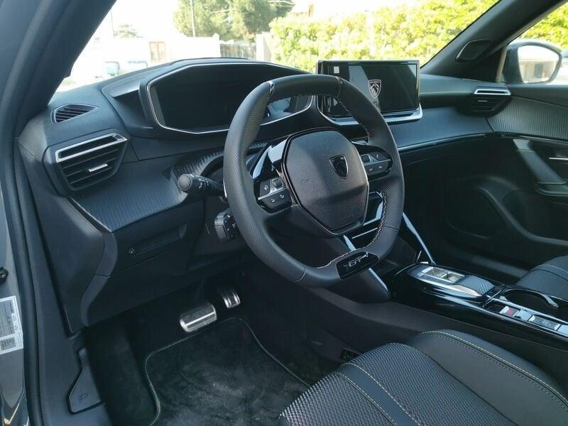 Peugeot 2008 Hybrid 145 e-DCS6 GT