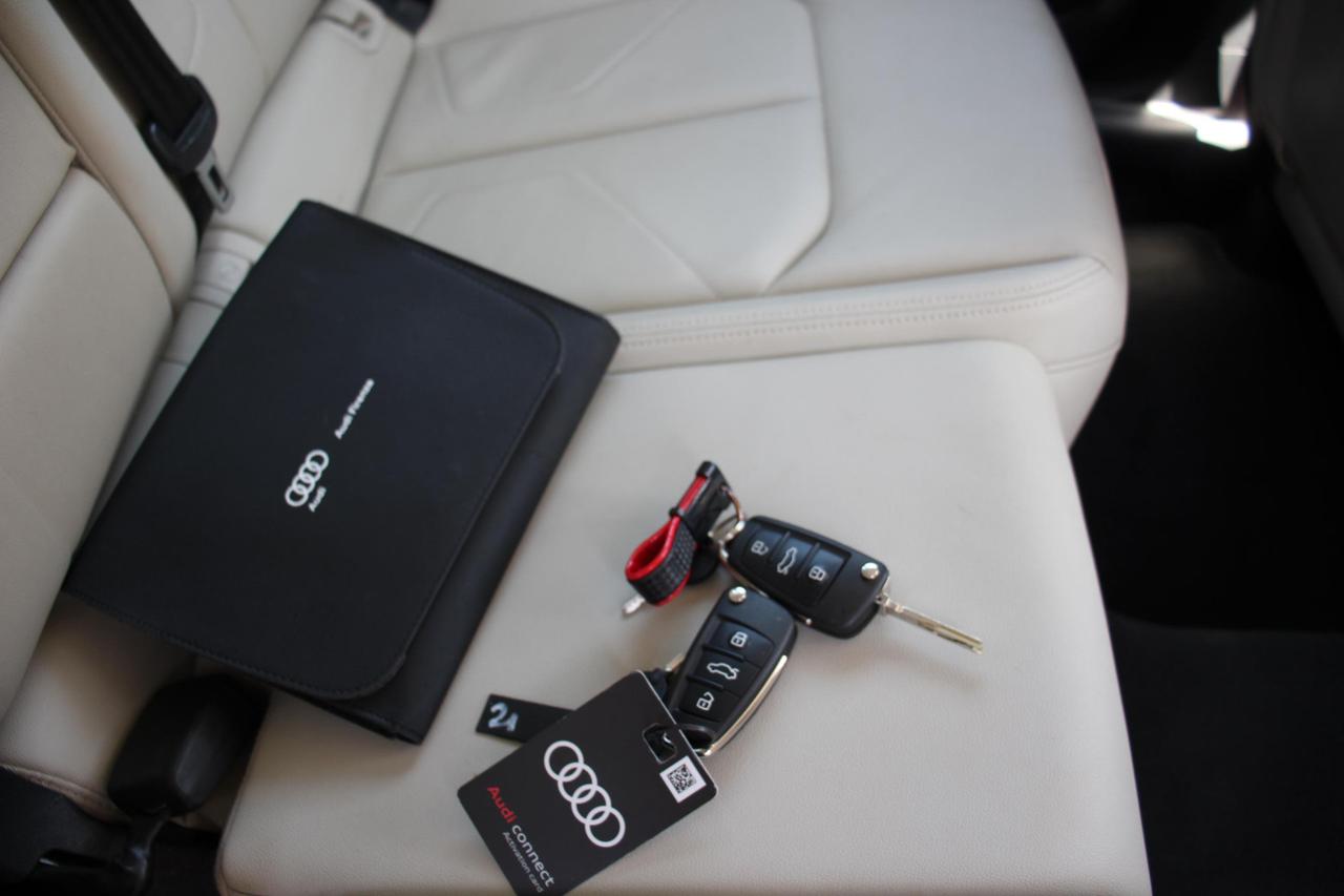 Audi Q3 40 2.0 tdi Business quattro 200cv s-tronic