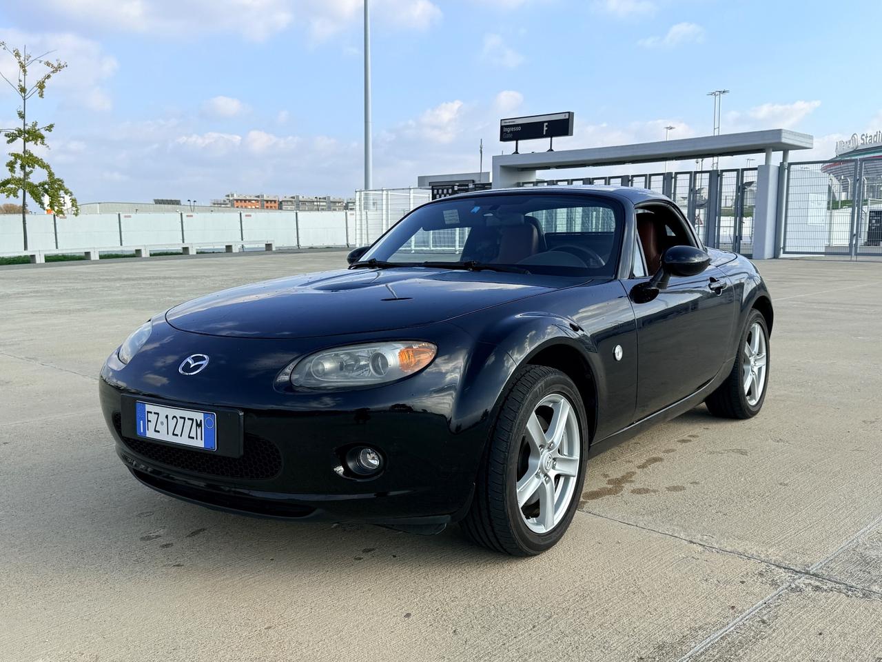 Mazda MX-5 Roadster Coupé 1.8L Fire