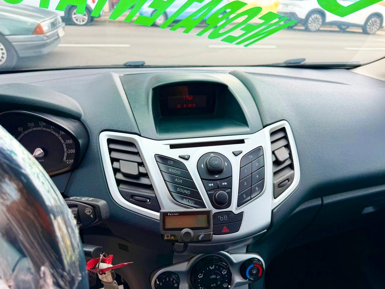 Ford Fiesta 1.4 TDCi DIESEL 70CV 5 porte - Anno 11/2012 - NEOPATENTATO