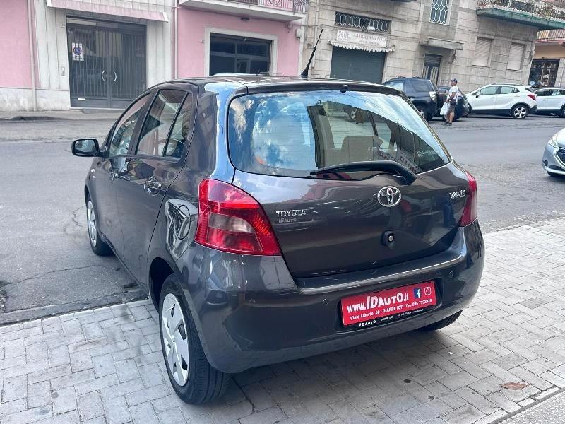 Toyota Yaris 1.4 D-4D 5 porte Navi