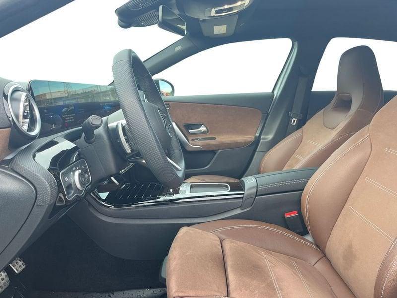 Mercedes-Benz Classe A - W177 2023 A 180 d AMG Line Advanced Plus auto