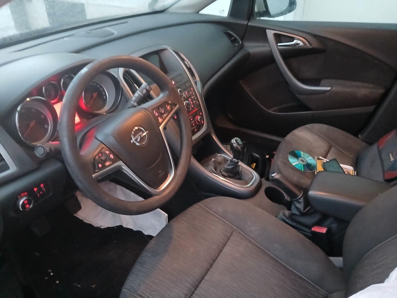 Opel Astra 1.7 CDTI 110CV