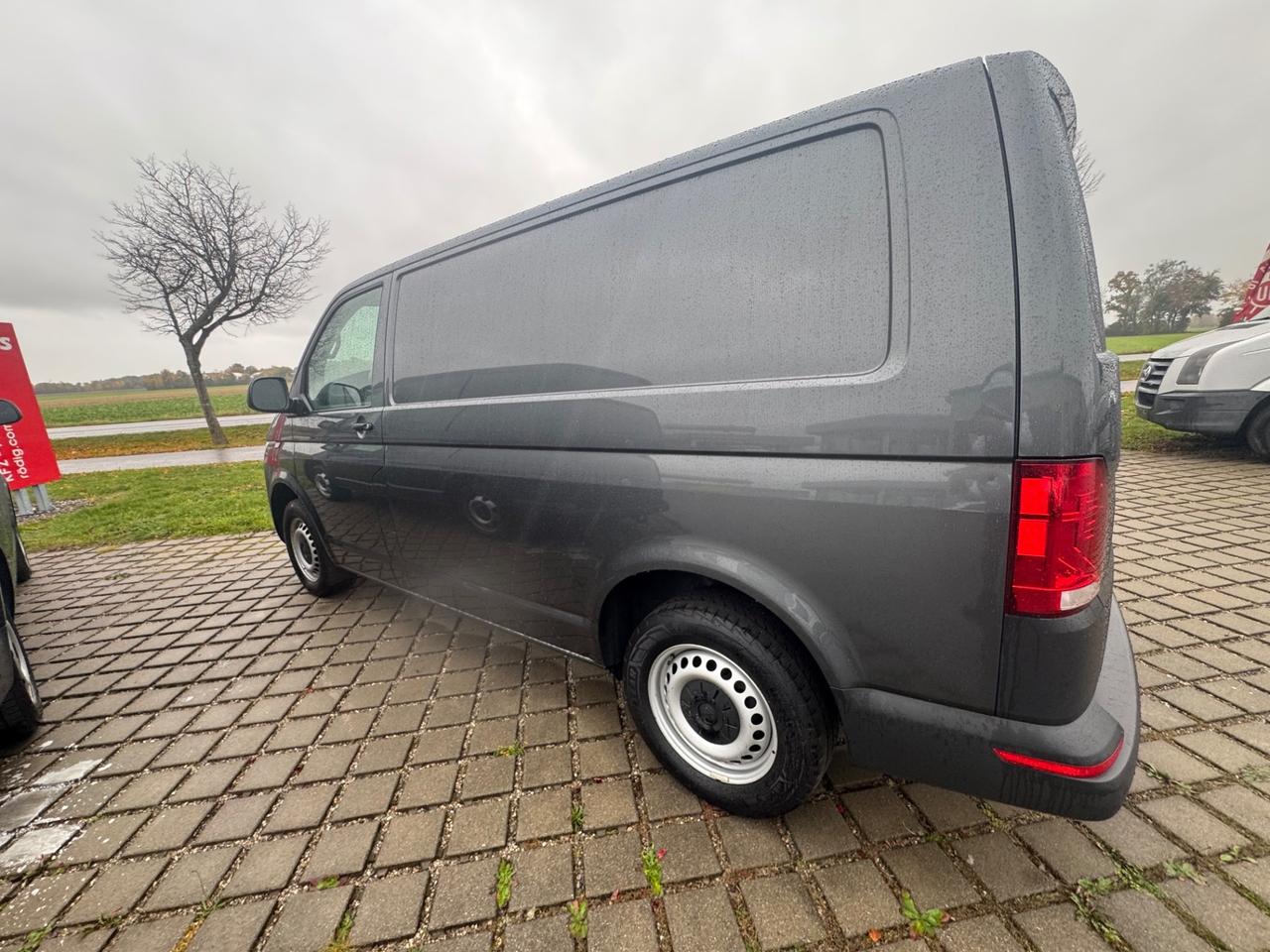 VOLKSWAGEN T6 TRANSPORTER