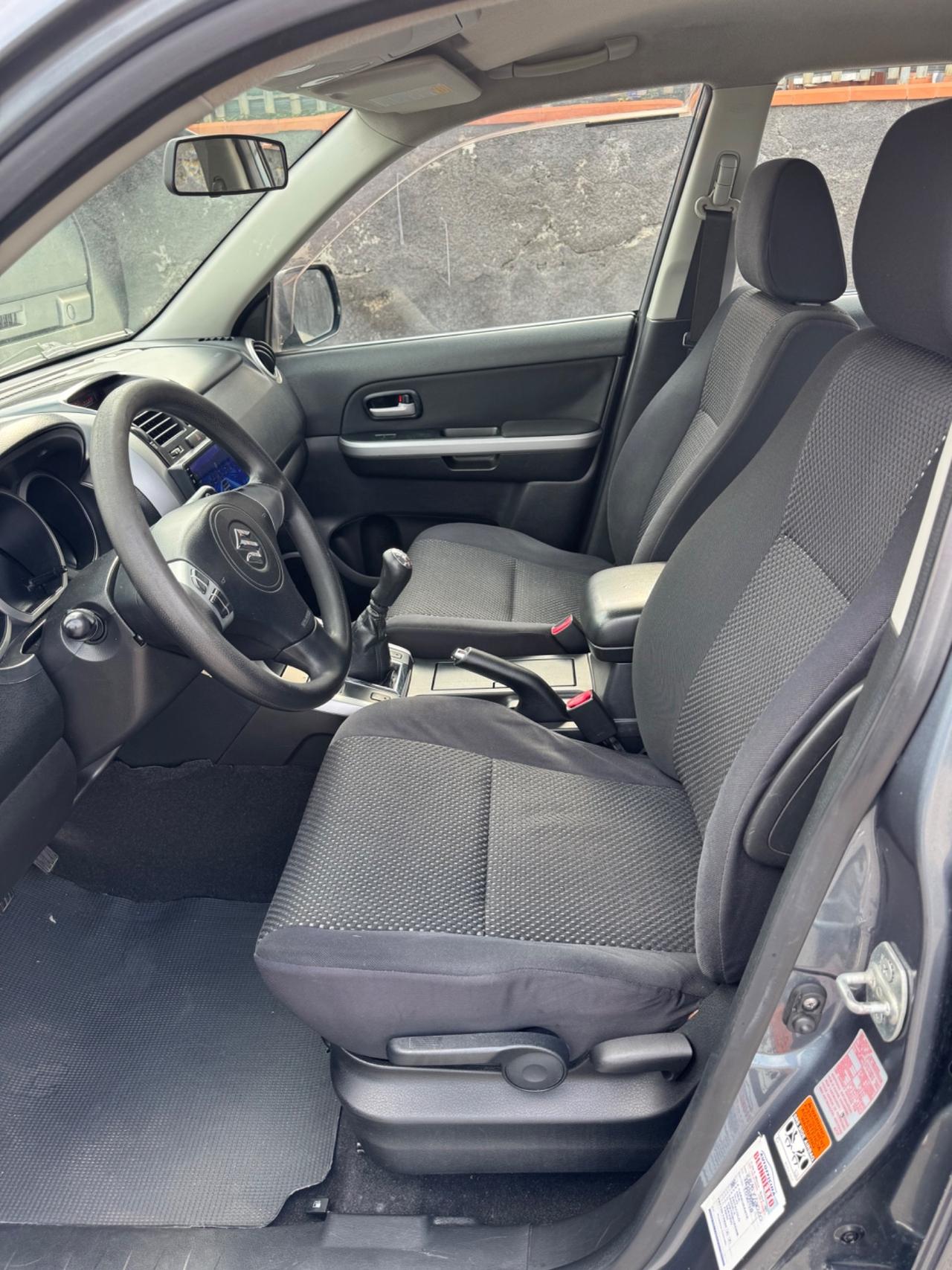 Suzuki Grand Vitara 1.9 DDiS CON GANCIO TRAINO