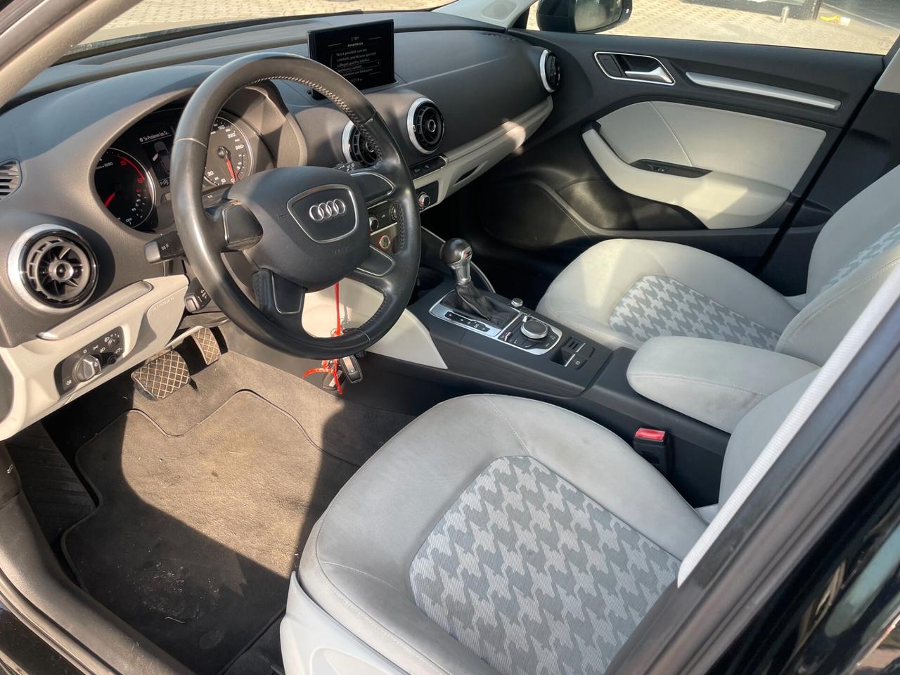 Audi A3 SPB 1.6 TDI Ambiente DISTRIBUZIONE NUOVA