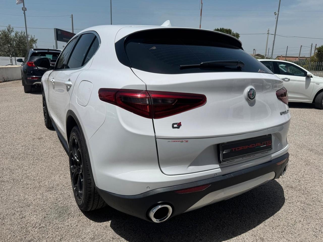Alfa Romeo Stelvio 2.2 Turbodiesel 210 CV AT8 Q4 Super