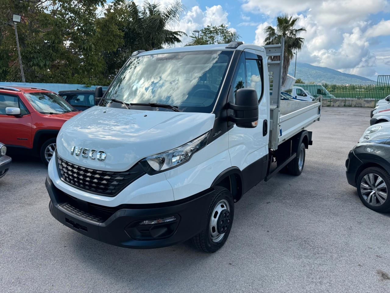 Iveco Daily 35c15 Ribaltabile (patente B)