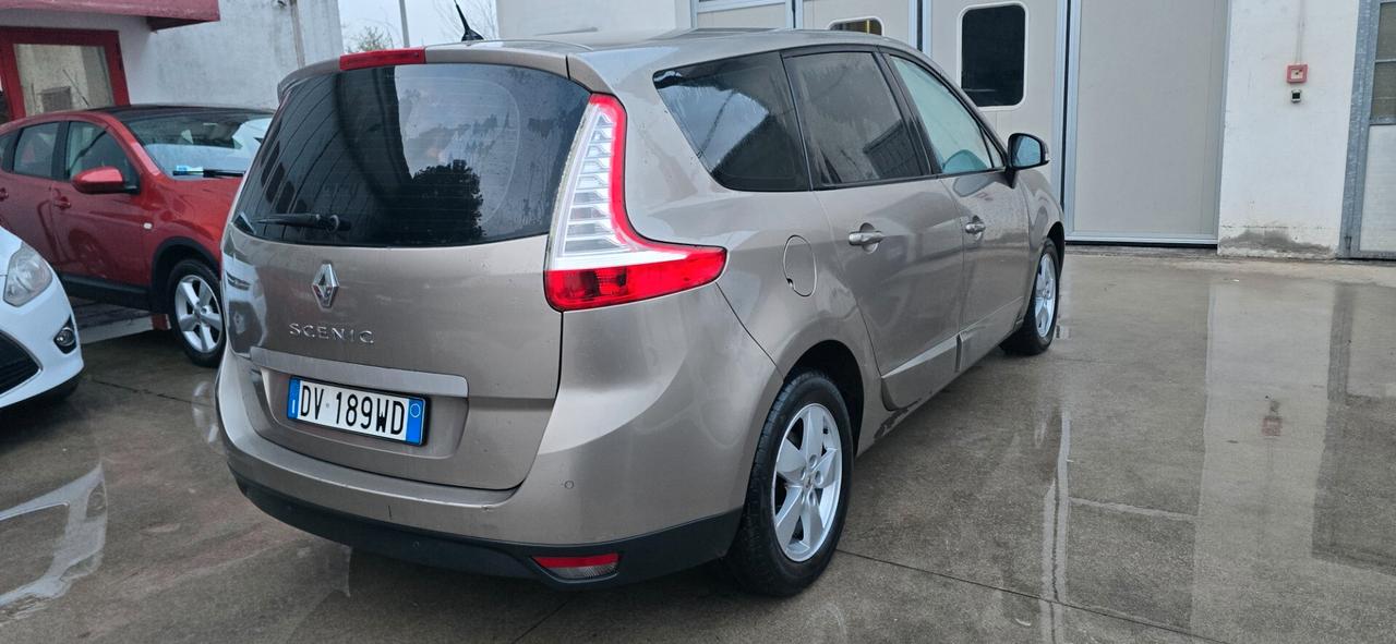 Renault Scenic Grand Scénic 1.5 dCi/105CV PlayStation Portable
