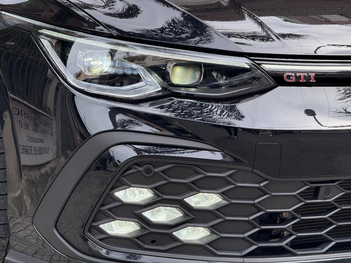 Volkswagen Golf 8 GTI 2.0 TSI 245 CV