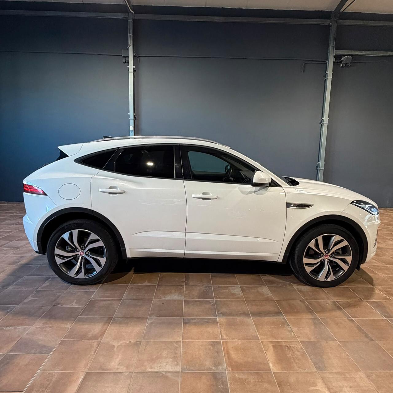 JAGUAR E-PACE 2.0d 163cv TETTO PANORAMICO